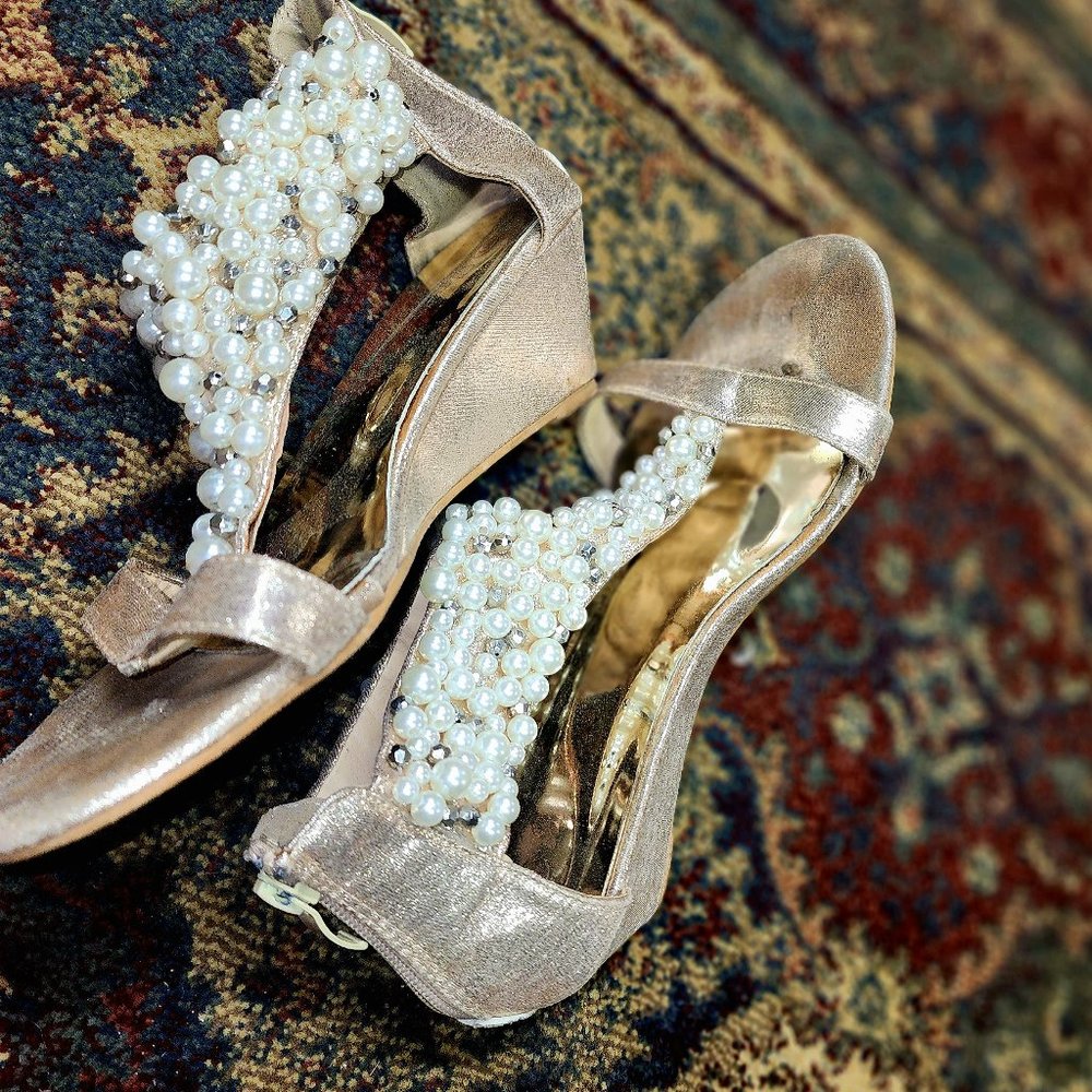 Metallic gold and pearl wedge bridal sandal - size 6.5